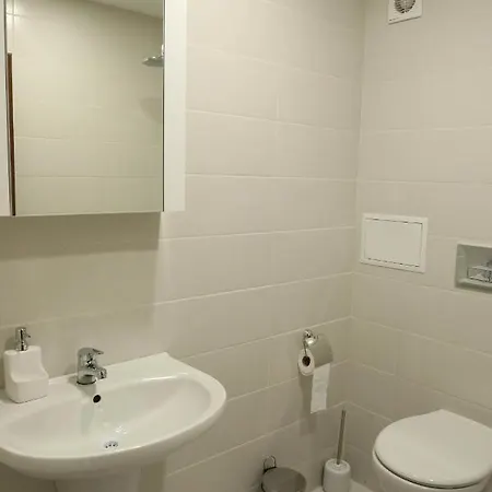 Krichim Apartments,three-bedroom, Large Apartment, Center アパート *