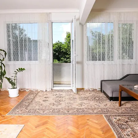 Krichim Apartments,three-bedroom, Large Apartment, Center