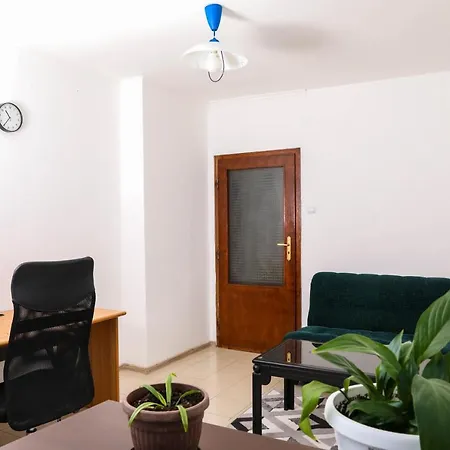 Krichim Apartments,three-bedroom, Large Apartment, Center Апартамент *