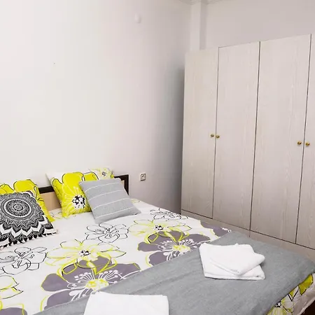 Krichim Apartments,three-bedroom, Large Apartment, Center