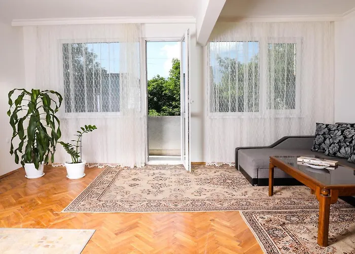 Krichim Apartments,three-bedroom, Large Apartment, Center