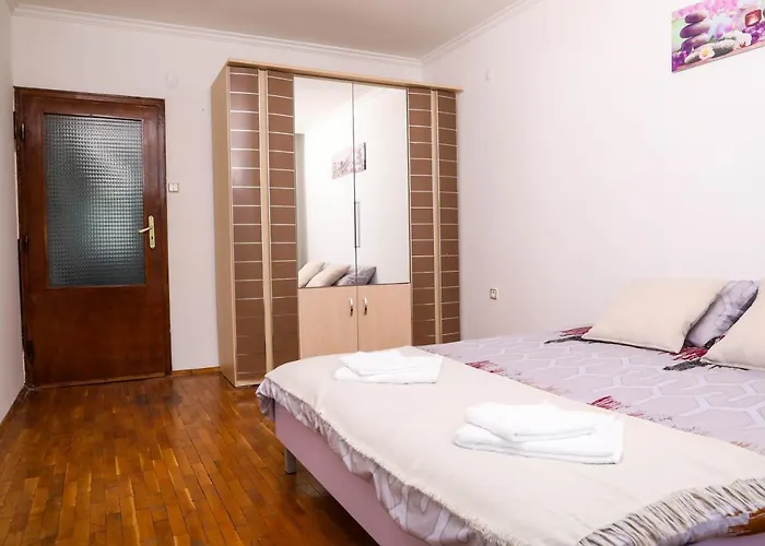 Krichim Apartments,three-bedroom, Large Apartment, Center