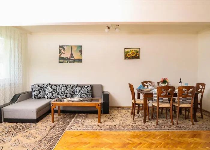 Апартамент Krichim Apartments,three-bedroom, Large Apartment, Center София