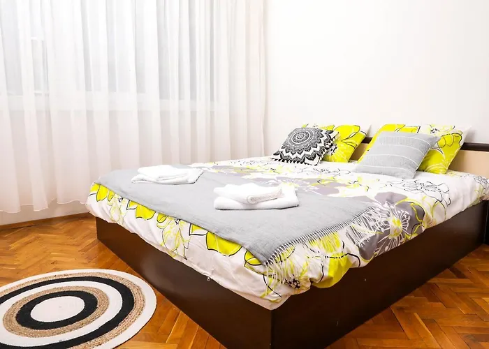 Krichim Apartments,three-bedroom, Large Apartment, Center Апартамент